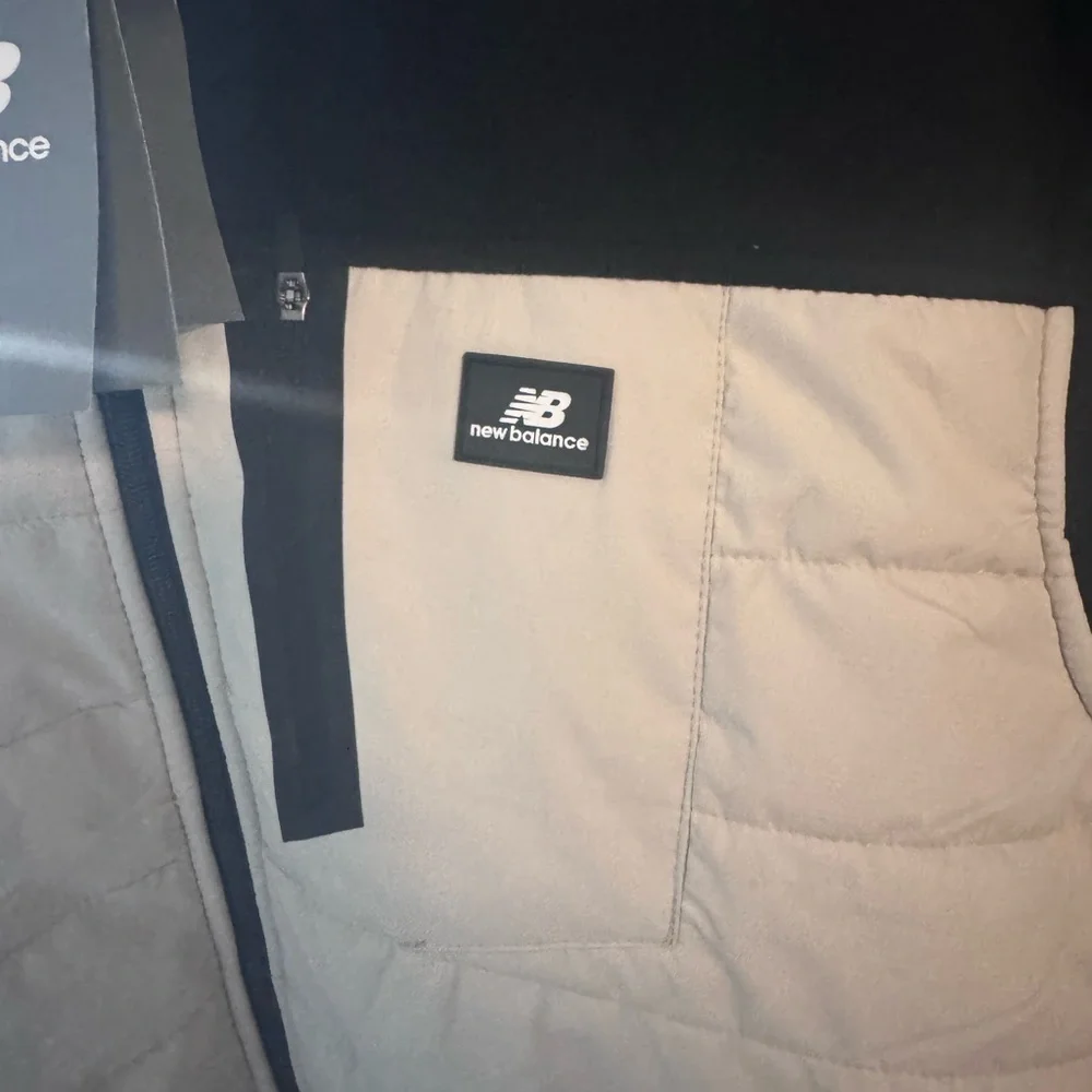 New Balance Fleece Jacket - Picture 3 of 5